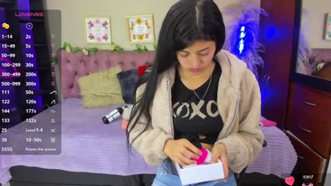 lia online show from December 2024 07:43:02 PM