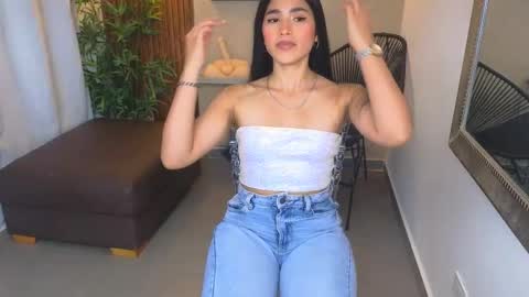 Snapshot of lia_mar_ chatting on October 2025 06:42:02 PM LIA online show from October 2025 06:42:02 PM