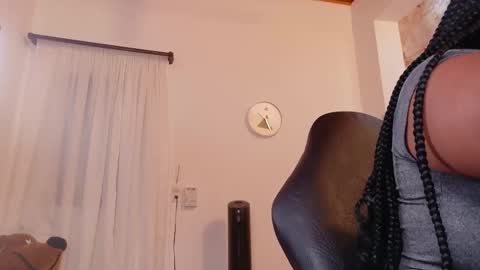 lia_mariana online show from November 2025 10:19:02 PM