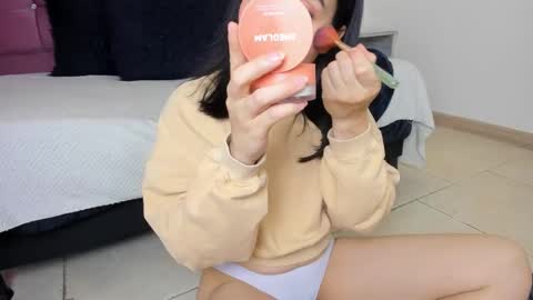 Lia online show from April 2026 09:02:01 PM