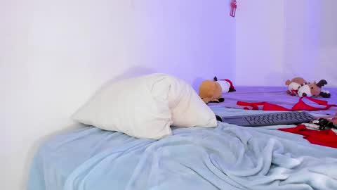 lia_petite01 online show from January 2025 05:30:01 AM