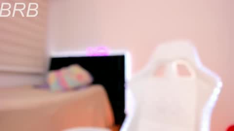 Little Queen Lia  online show from March 2025 01:45:02 AM