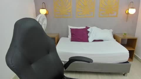 Snapshot of lia_sexx19 chatting on December 2024 02:54:01 AM Lia online show from December 2024 02:54:01 AM