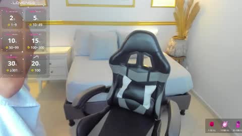 Lia  online show from October 2025 02:32:02 AM