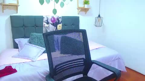    online show from April 2026 02:20:01 PM