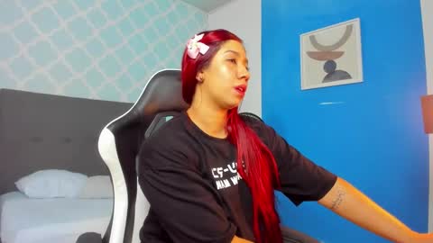 lia_violetta online show from December 2025 07:29:02 PM