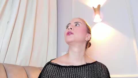 liz walton online show from February 2026 12:04:01 PM