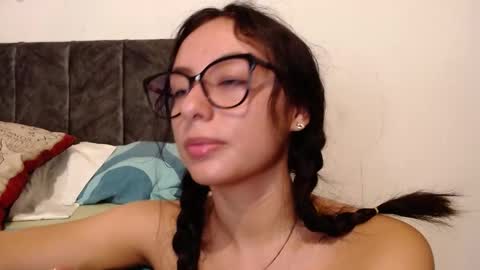   lia  online show from December 2024 01:05:01 AM