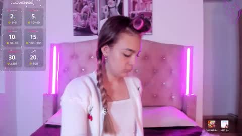 Lia  online show from January 2026 11:04:02 AM