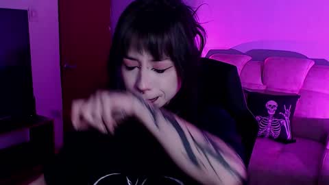 Liaa  online show from November 2025 02:35:01 AM