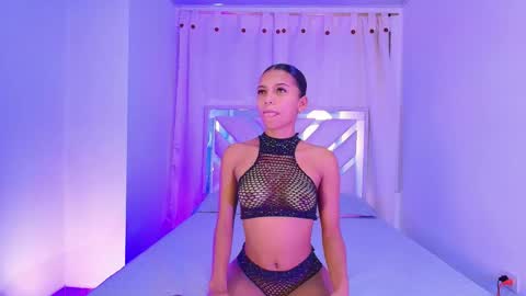 Snapshot of liaa_taylor1 chatting on February 2026 02:40:02 AM Lia online show from February 2026 02:40:02 AM