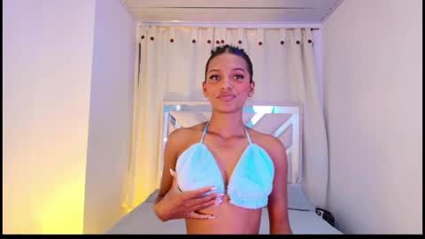 Snapshot of liaa_taylor1 chatting on March 2026 11:33:01 PM Lia online show from March 2026 11:33:01 PM
