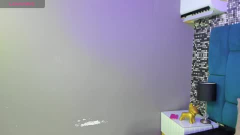 liablossom_ online show from April 2026 07:51:01 PM