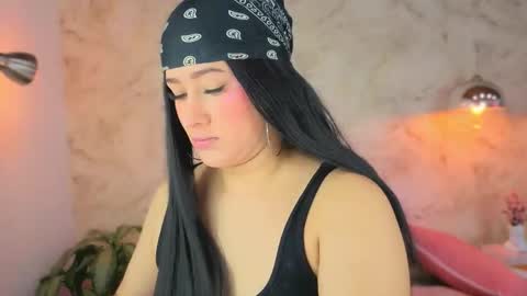 Lia Cox online show from December 2025 03:05:01 AM