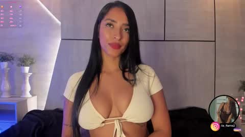 Lia Flame online show from October 2025 07:49:01 PM