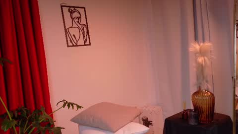 LiaFox b online show from June 2026 03:44:01 AM