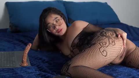 Lia Funsized18 online show from November 2025 06:08:01 PM