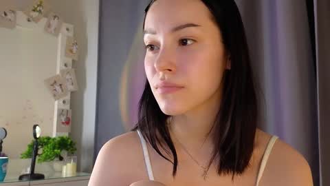 Lia  online show from December 2024 12:45:02 PM