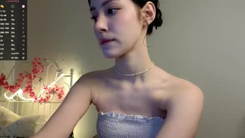 Lia  online show from October 2025 08:53:01 AM