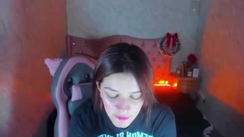  Lia  online show from December 2024 07:29:01 PM