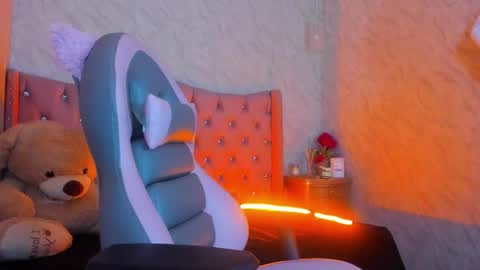  Lia  online show from January 2025 09:22:01 PM