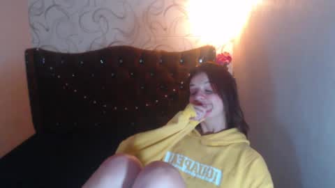  Lia  online show from March 2025 06:44:01 AM