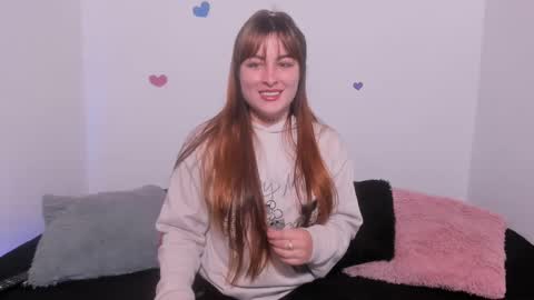 Liah Ferrer online show from October 2025 04:24:02 AM