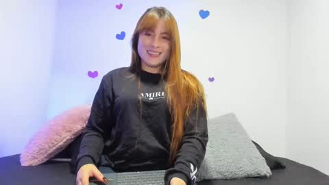 Liah Ferrer online show from October 2025 04:35:02 AM