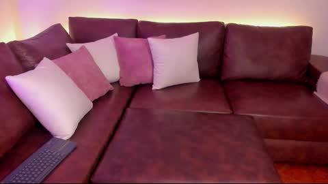 Liah online show from October 2025 02:01:02 AM