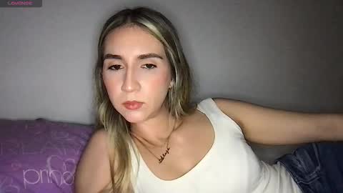 Snapshot of liahrommie chatting on March 2026 03:41:02 AM Amy online show from March 2026 03:41:02 AM