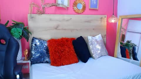 lia online show from April 2026 06:38:01 PM