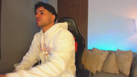 Liam Collins online show from February 2026 12:04:01 PM