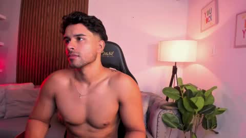 Liam Collins online show from May 2026 12:10:01 PM