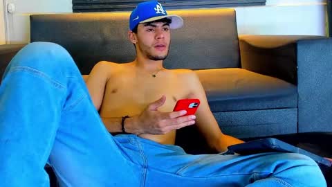 liam_genner online show from September 2025 01:05:02 AM