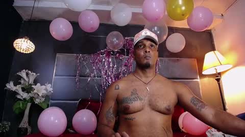 Liam online show from September 2025 08:32:02 PM