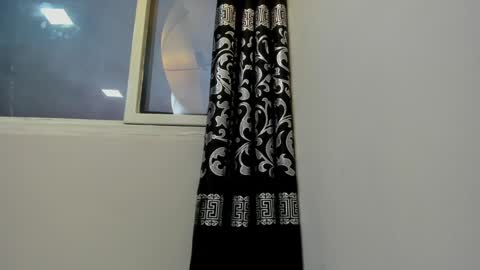 LIAM KLEIN online show from December 2024 11:17:01 AM