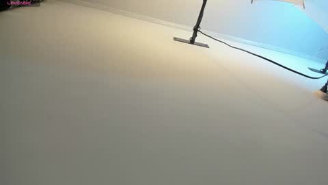 LIAM KLEIN online show from February 2025 11:20:01 AM