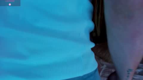 Snapshot of liam_oficial chatting on October 2025 04:00:01 AM liam online show from October 2025 04:00:01 AM