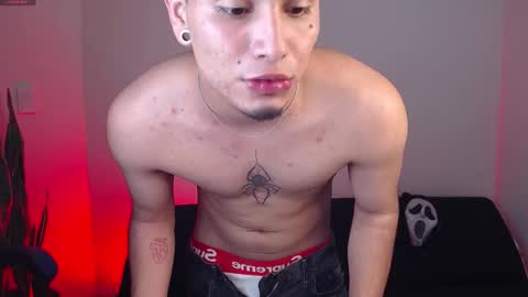 Liam online show from October 2025 04:23:02 AM