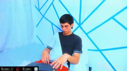 liam_scott7 online show from September 2025 05:11:02 AM
