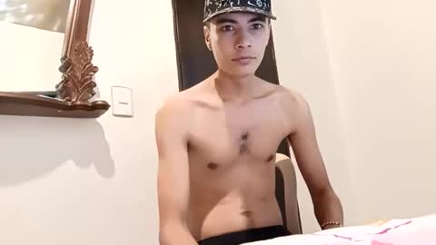 liam_smith00 online show from March 2025 08:11:01 PM
