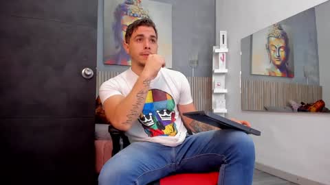 Snapshot of liam_walk chatting on January 2025 11:29:02 AM Liam online show from January 2025 11:29:02 AM