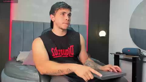 Snapshot of liam_walk chatting on September 2025 12:11:01 AM Liam online show from September 2025 12:11:01 AM