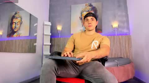 Snapshot of liam_walk chatting on September 2025 08:10:01 PM Liam online show from September 2025 08:10:01 PM