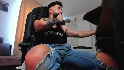 Liam online show from April 2026 07:34:01 AM