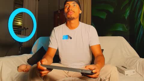 Liam Byrne online show from December 2025 04:18:02 AM