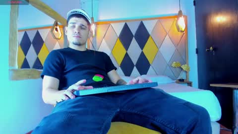 Liam online show from April 2026 03:28:01 AM