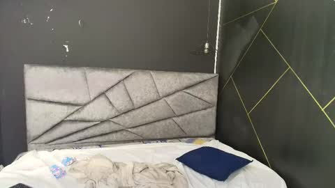 L I A M O N R O E online show from October 2025 03:25:01 PM