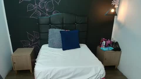 L I A M O N R O E online show from January 2026 11:59:02 AM