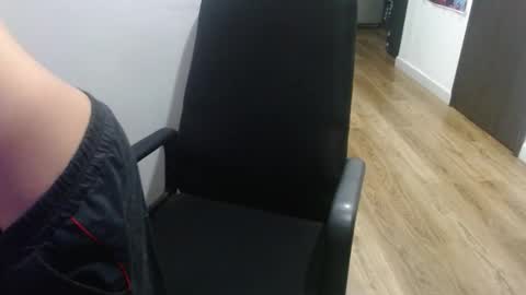 Snapshot of liamrides chatting on September 2025 04:01:02 AM liamrides online show from September 2025 04:01:02 AM